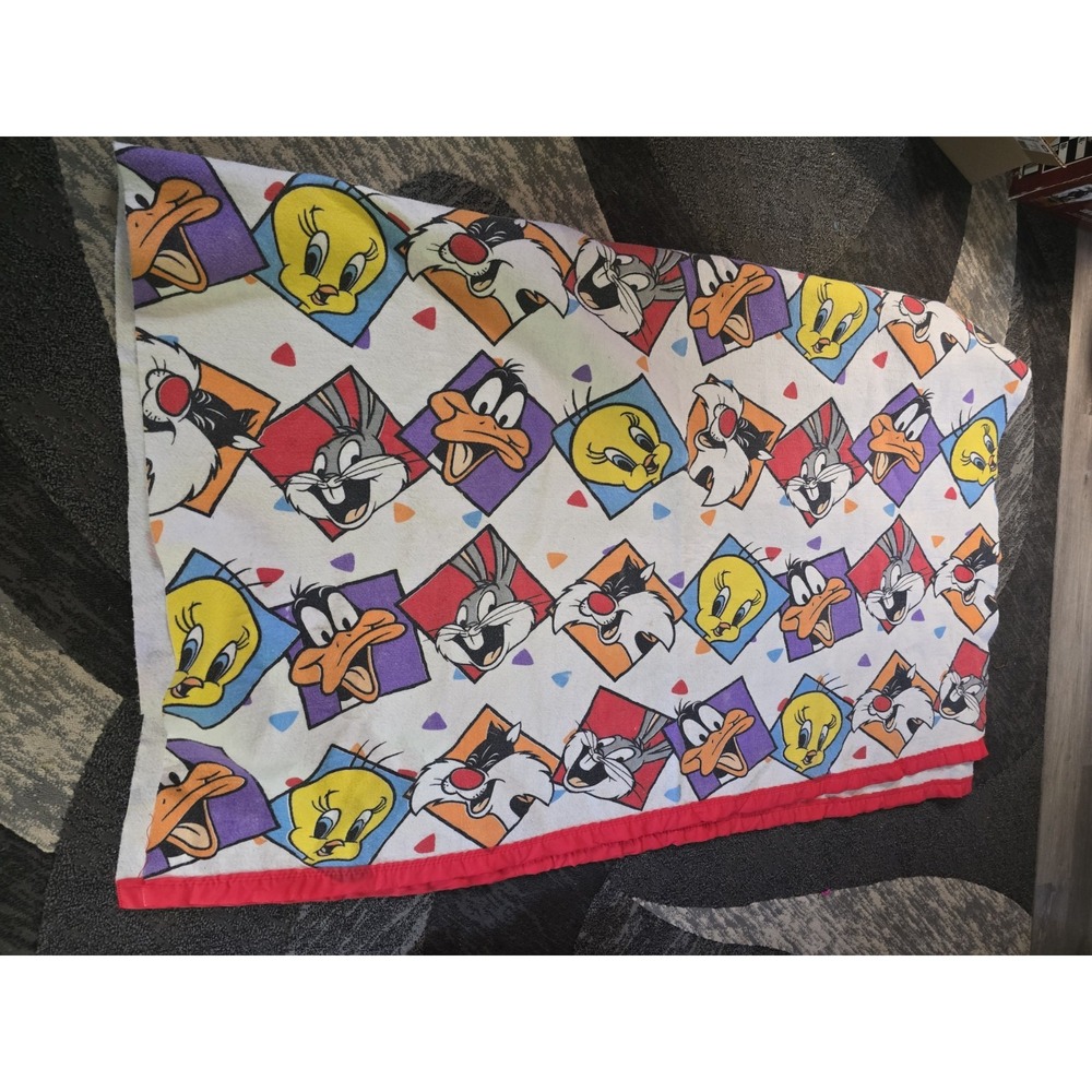 Vintage Looney Tunes 1992‎ Toddler Blanket Bedspread